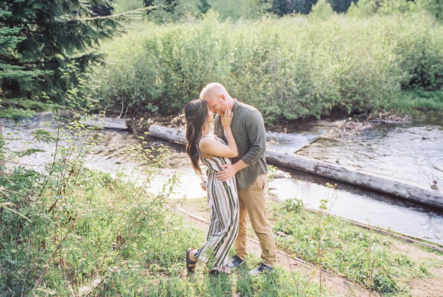Gold Creek Pond Photography-Mountain Engagement Session-PNW Photographers-Something Minted Photography