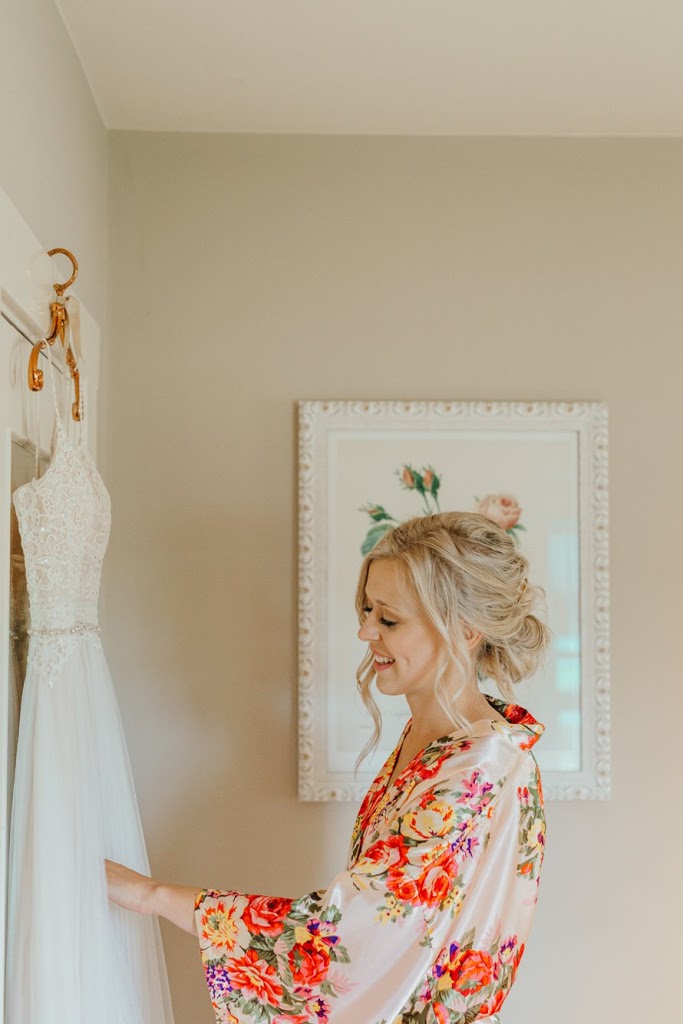 Overcoming comparison in the wedding industry by Something Minted Photography