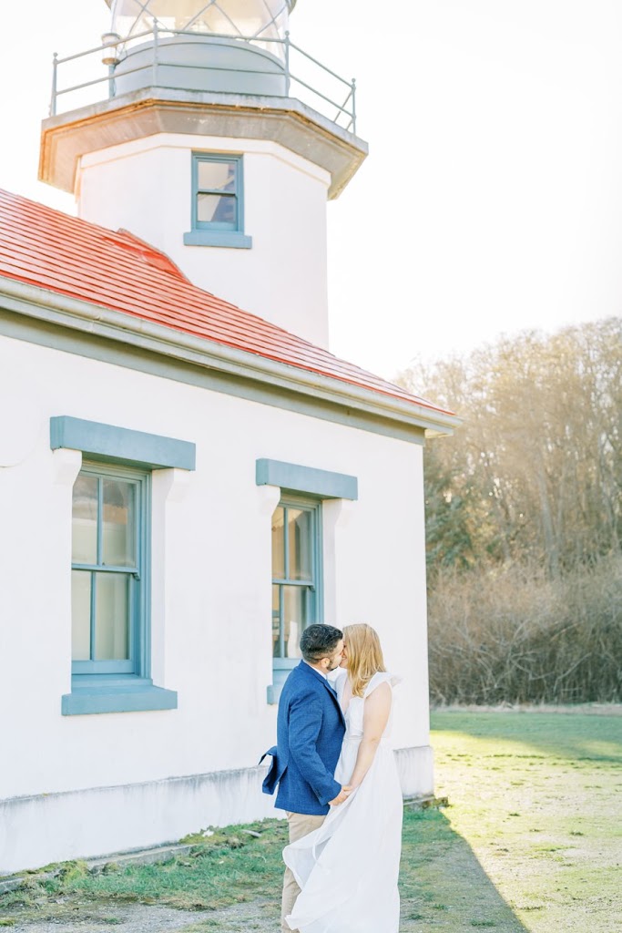 Vashon Island engagement session by Tacoma wedding photographers Something Minted