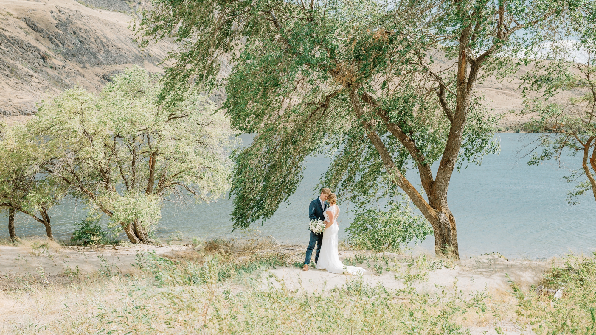 Rio Vista Winery Wedding-Chelan Wedding Photographers-Chelan Winery Wedding-Something Minted