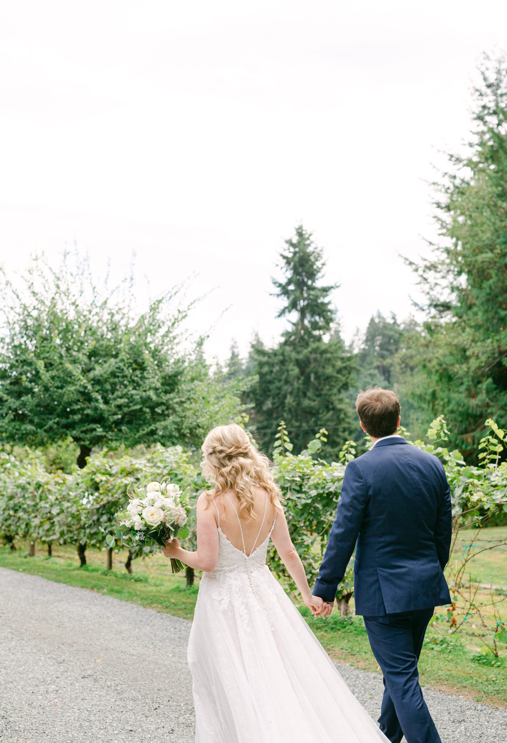 Green Gates at Flowing Lake Wedding-Fall Wedding-Snohomish Wedding Photographers-Something Minted Photography